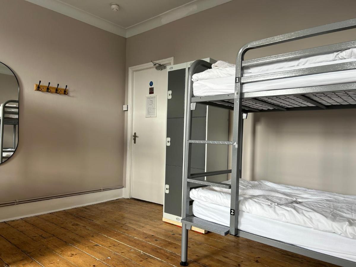 Cricketers Hostel ロンドン エクステリア 写真