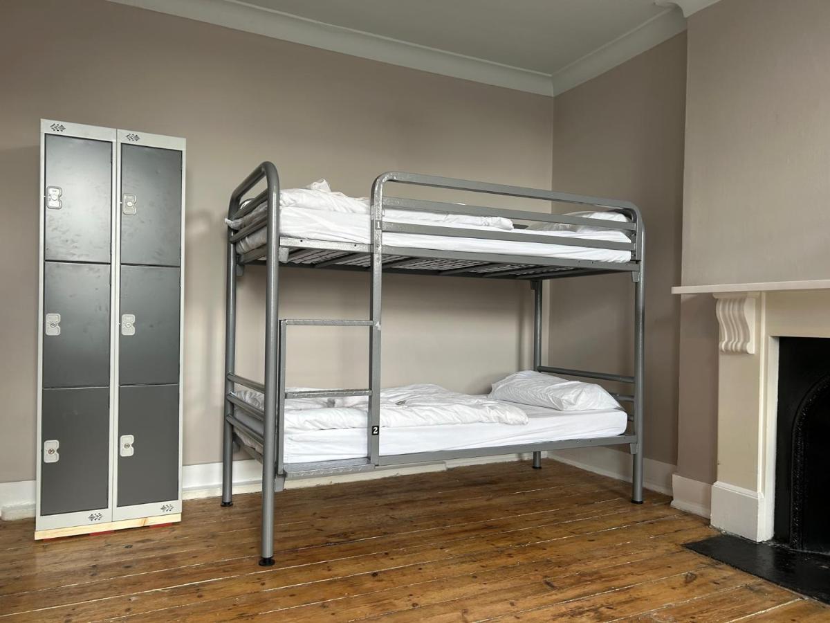 Cricketers Hostel ロンドン エクステリア 写真